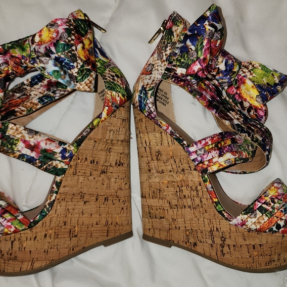 Size 6.5 ZigiSoho High Heel Sandals - Picture 6 of 10